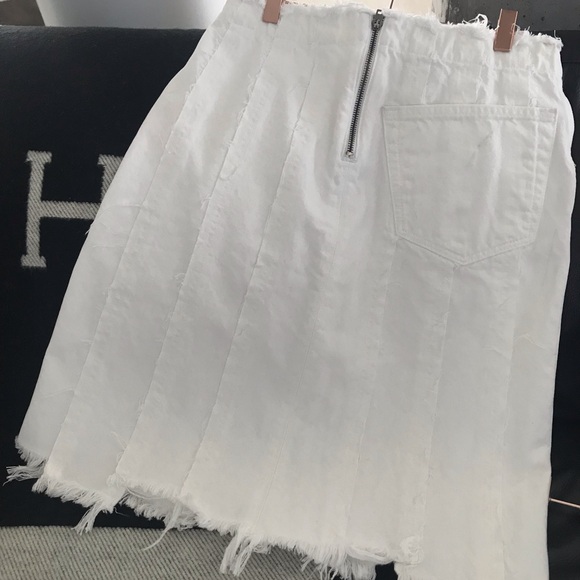 RE/DONE super cool white denim skirt sz 26 NWOT - Picture 4 of 6